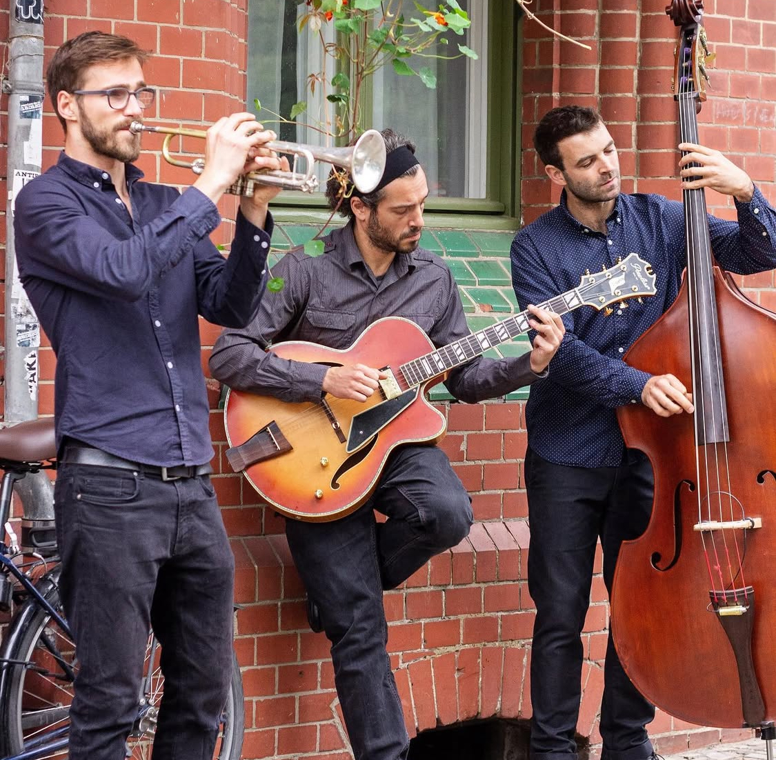 Christos Michalis - Outdoor jazz trio