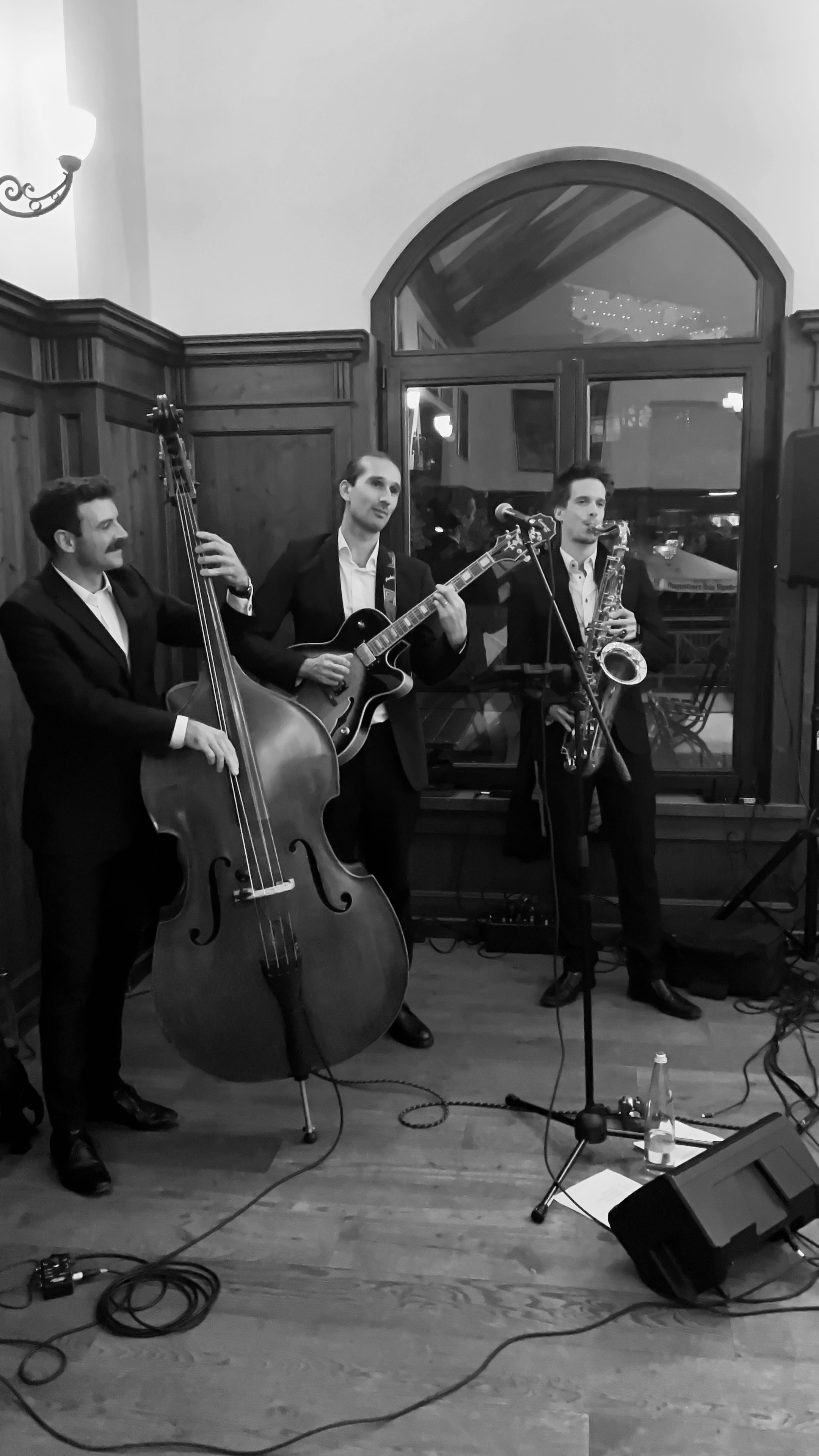 Christos Michalis - Jazz trio performance