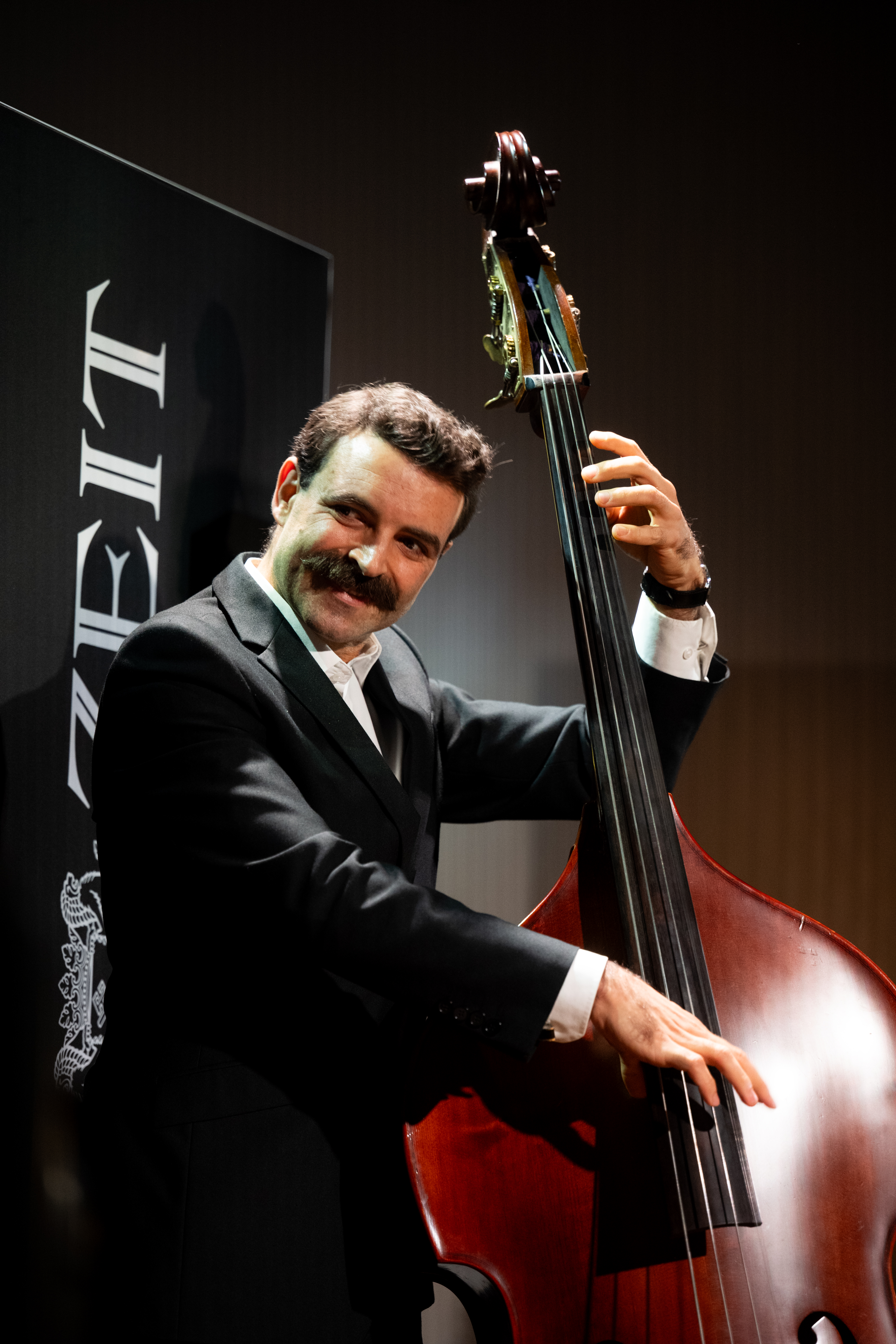 Christos Michalis - ZEIT Podcast Club performance